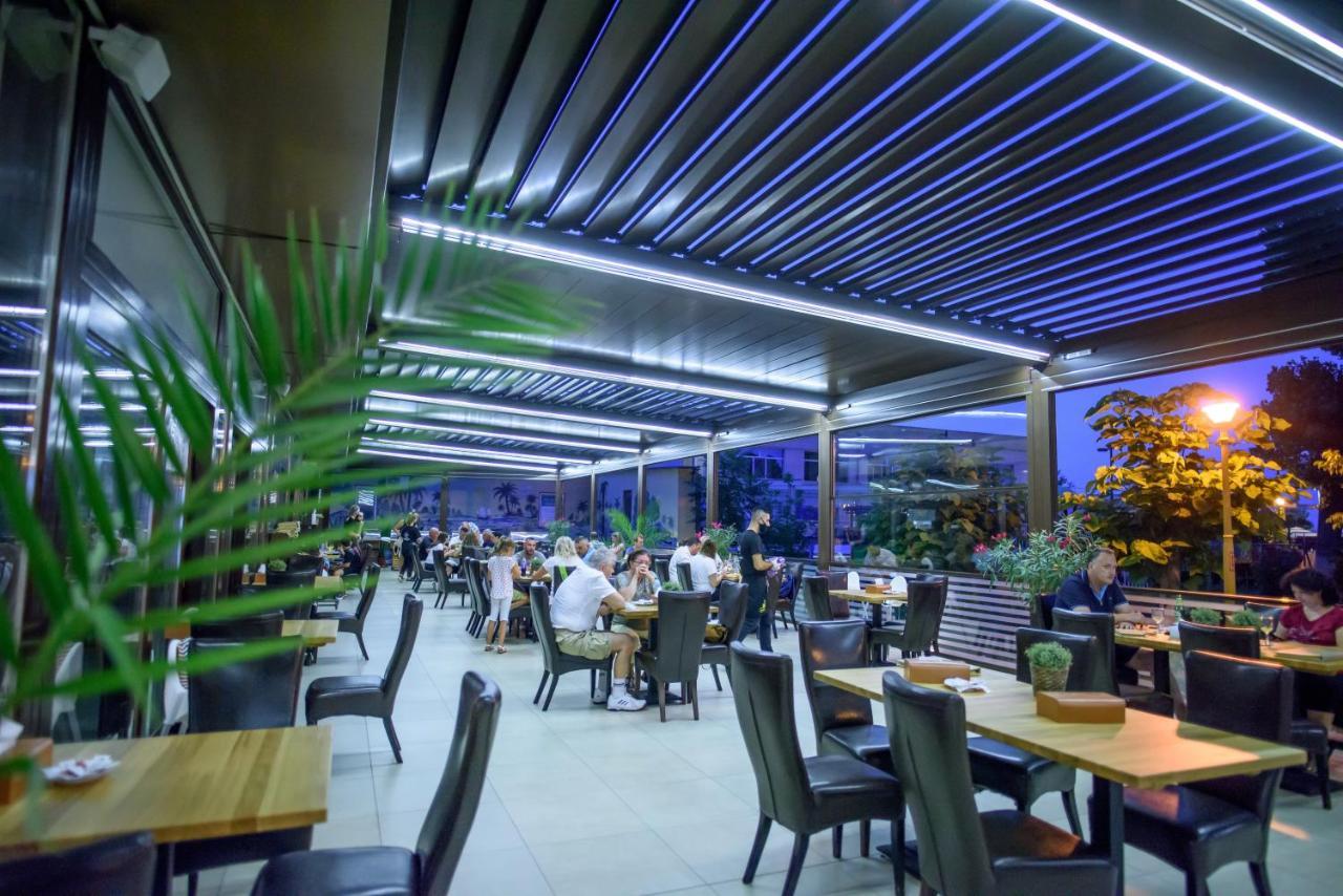 Hotel Tomis Mamaia Eksteriør bilde